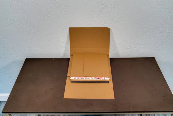 TwisterBox, the best non-glue vinyl record shipping box. Folds easily in seconds and has double-layer and crush-proof design. Made in the Pacific Northwest, United States.